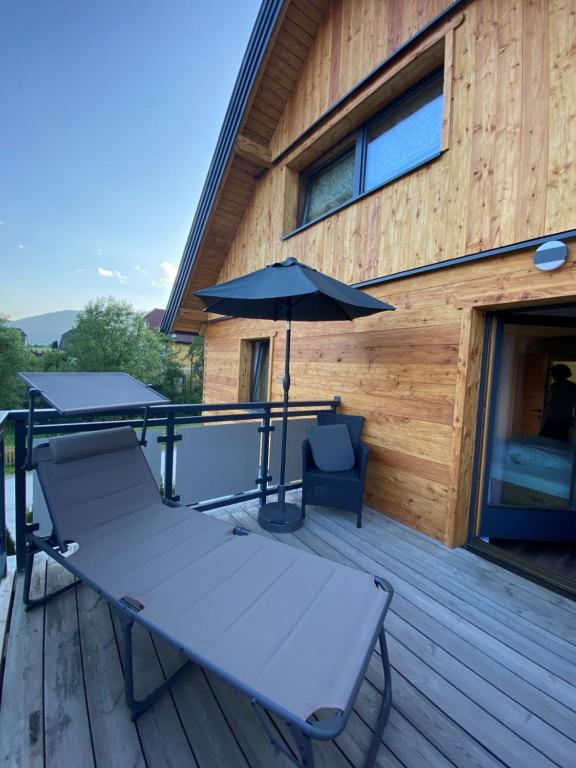 Balkón alebo terasa v ubytovaní Chalet Auszeit