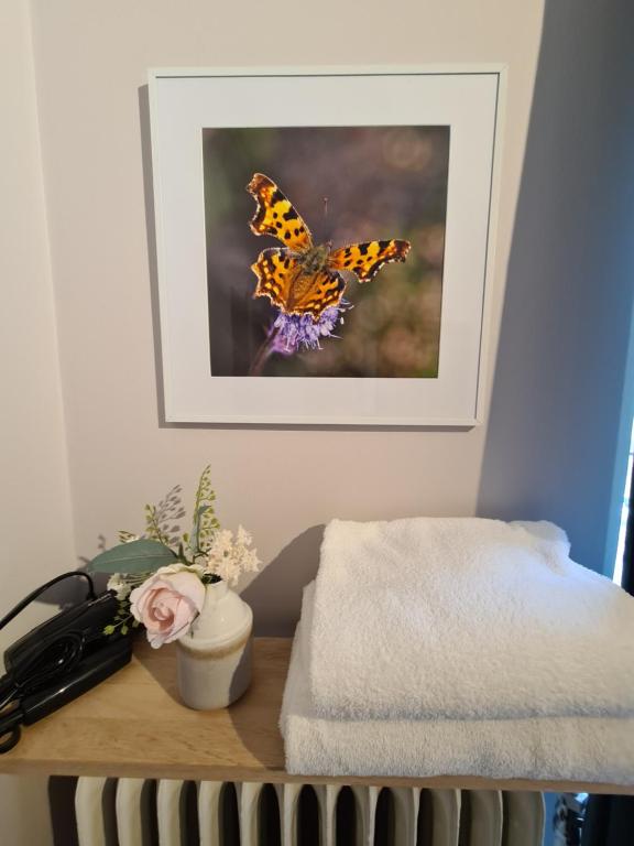 Hotell BOULOGNE - Standaard Tweepersoonskamer Met Gedeelde Badkamer