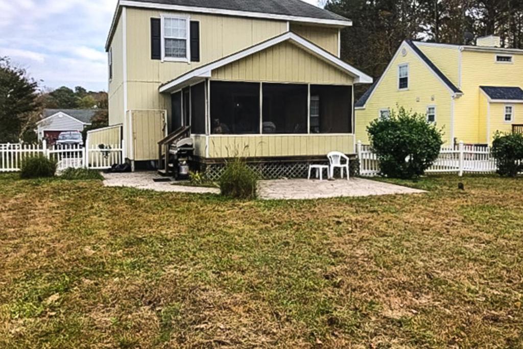 Clearwater 33866 Highland, Frankford (updated prices 2024)