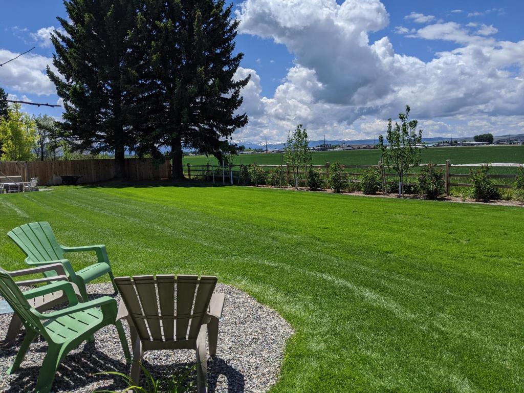 Gallatin Gateway Getaway - Three-Bedroom House