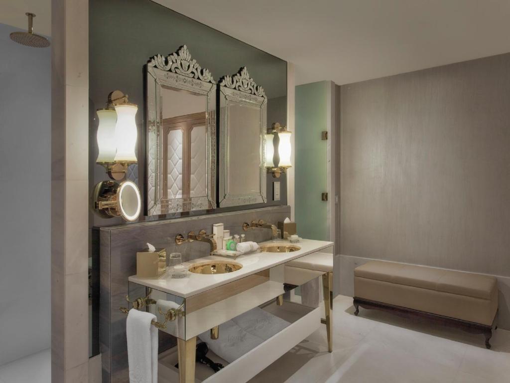 CVK Park Bosphorus Hotel Istanbul - Luxury Suite With Lounge Access