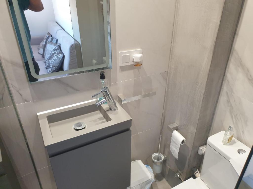 Atico con terraza y jacuzzi en el centro, Valencia – Precios ...