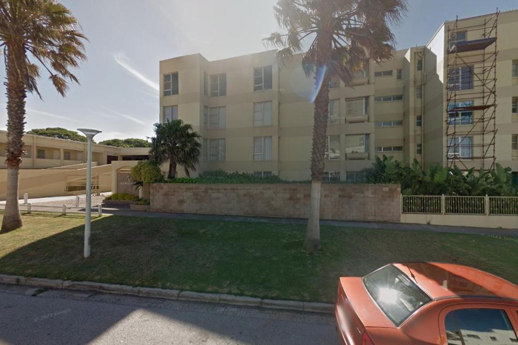 Beachfront Properties, Port Elizabeth, South End (updated prices 2024)