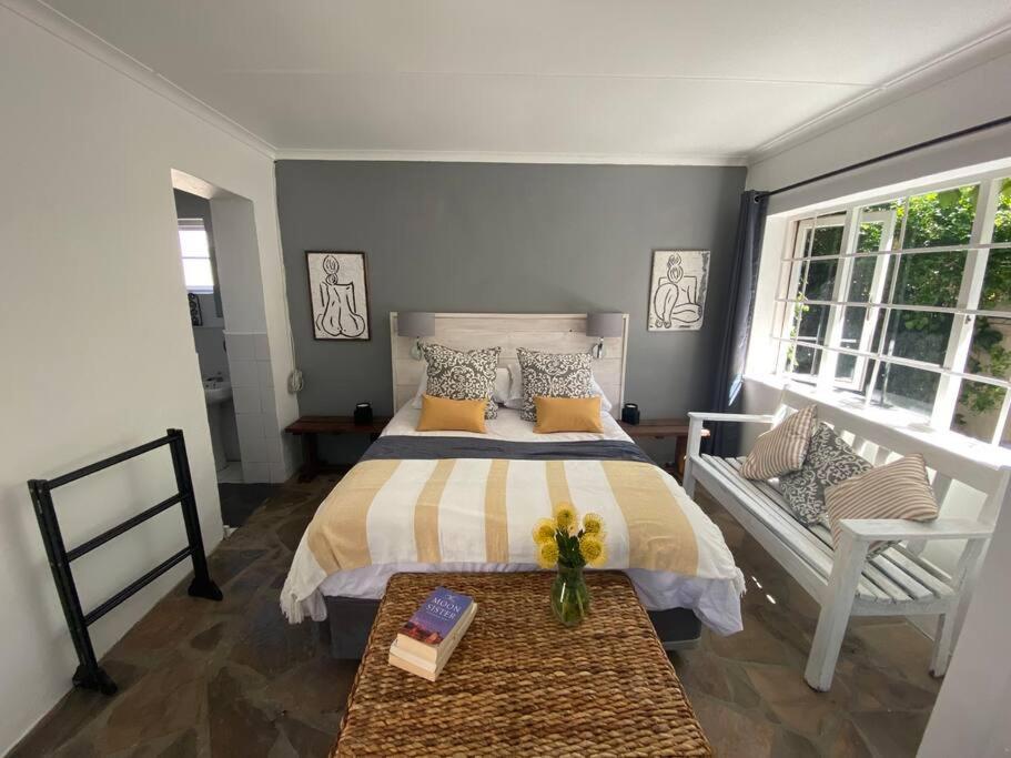 Breezy on the Bend's Stone Cottage, Hermanus (updated prices 2024)