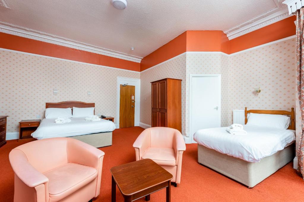 The Esplanade Hotel - Triple Chambre Avec Vue Sur Le Jardin