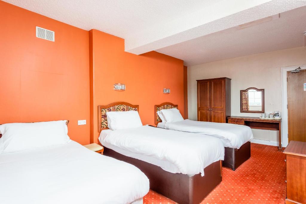 The Esplanade Hotel - Triple Chambre Avec Vue Sur Le Jardin