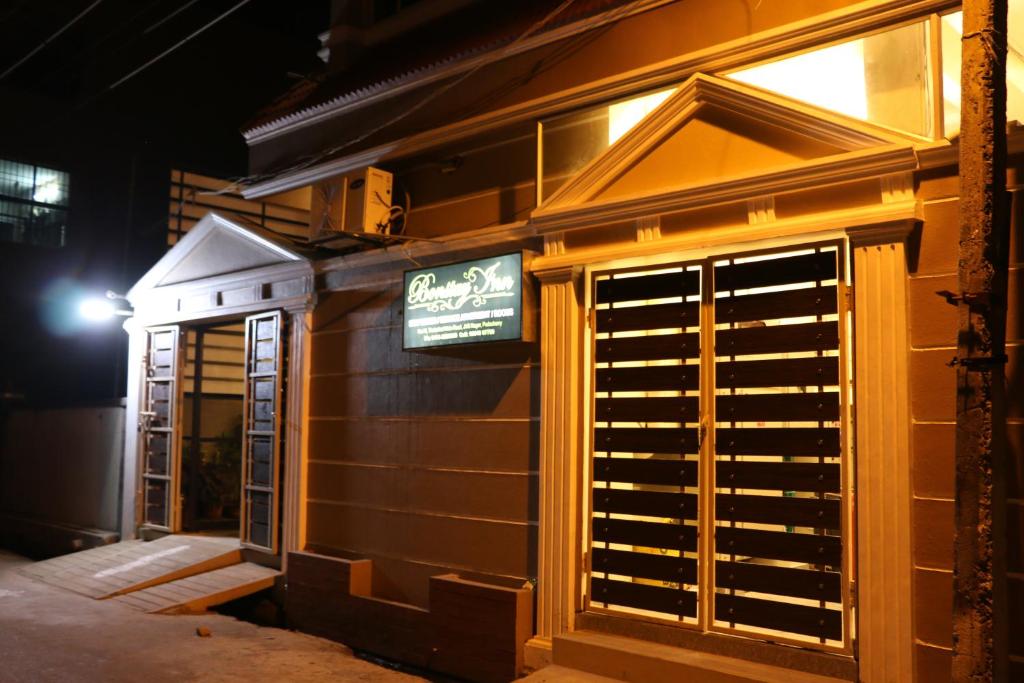 Postel nebo postele na pokoji v ubytování Bon Stay Inn