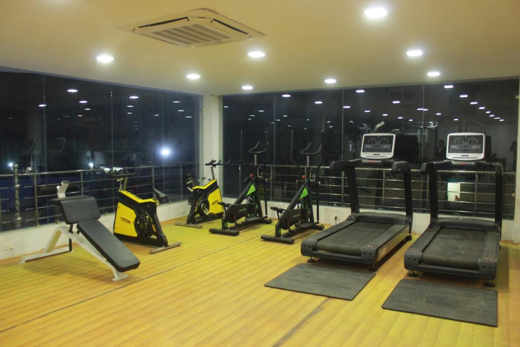 Fitness centrum a/nebo fitness zařízení v ubytování Hotel Starlight