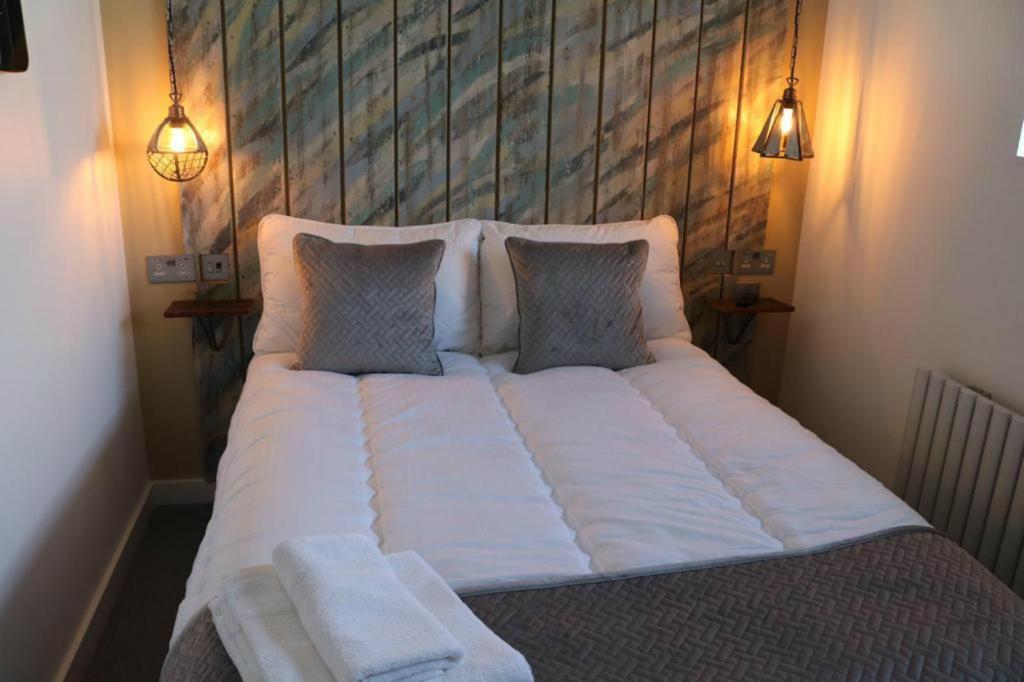 The Cherry Tree - Small Double Room