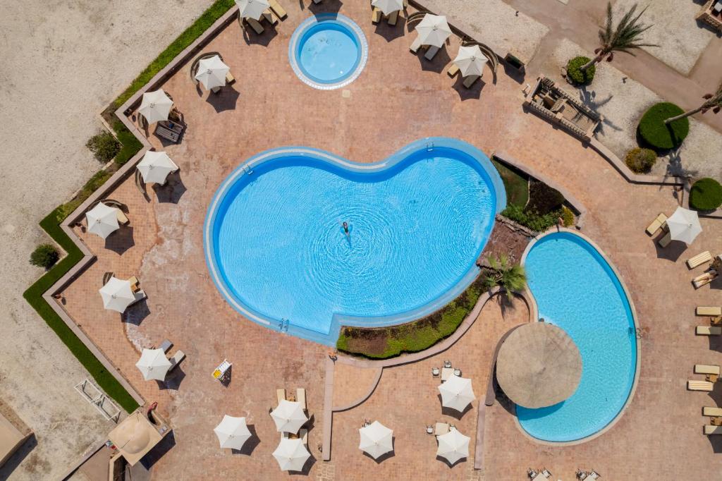 Bazén v ubytování Movenpick Resort El Quseir nebo v jeho okolí