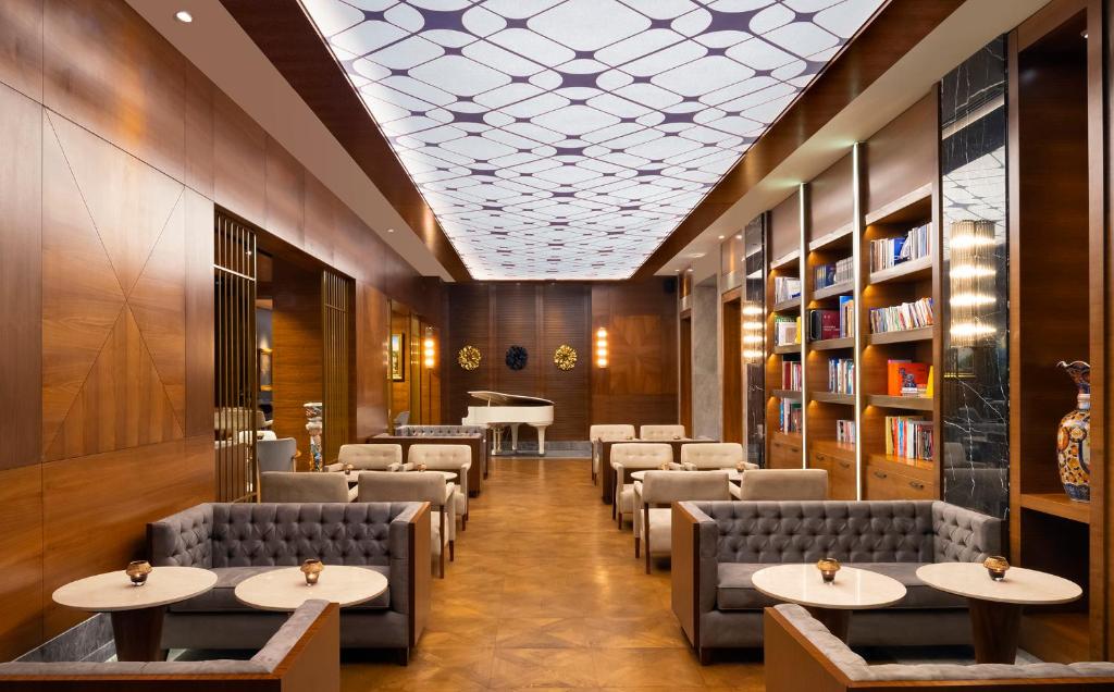 Uma área de estar em Mövenpick Hotel & Thermal Spa Bursa