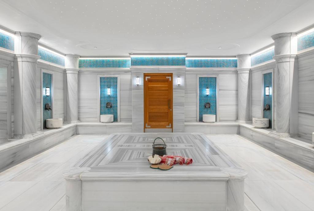 Foto da galeria de Mövenpick Hotel & Thermal Spa Bursa em Bursa