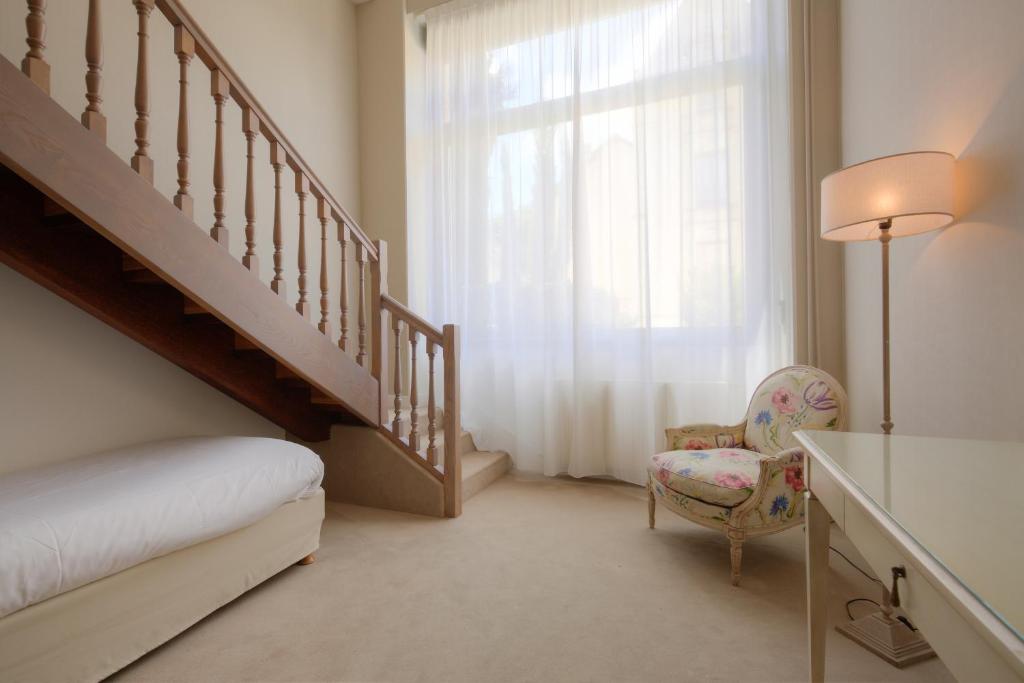 Hotel Le Renoir - 17