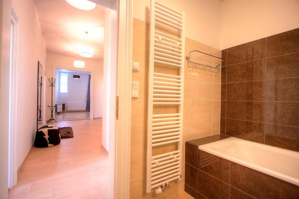 Bishop Apartments - Apartamento Superior