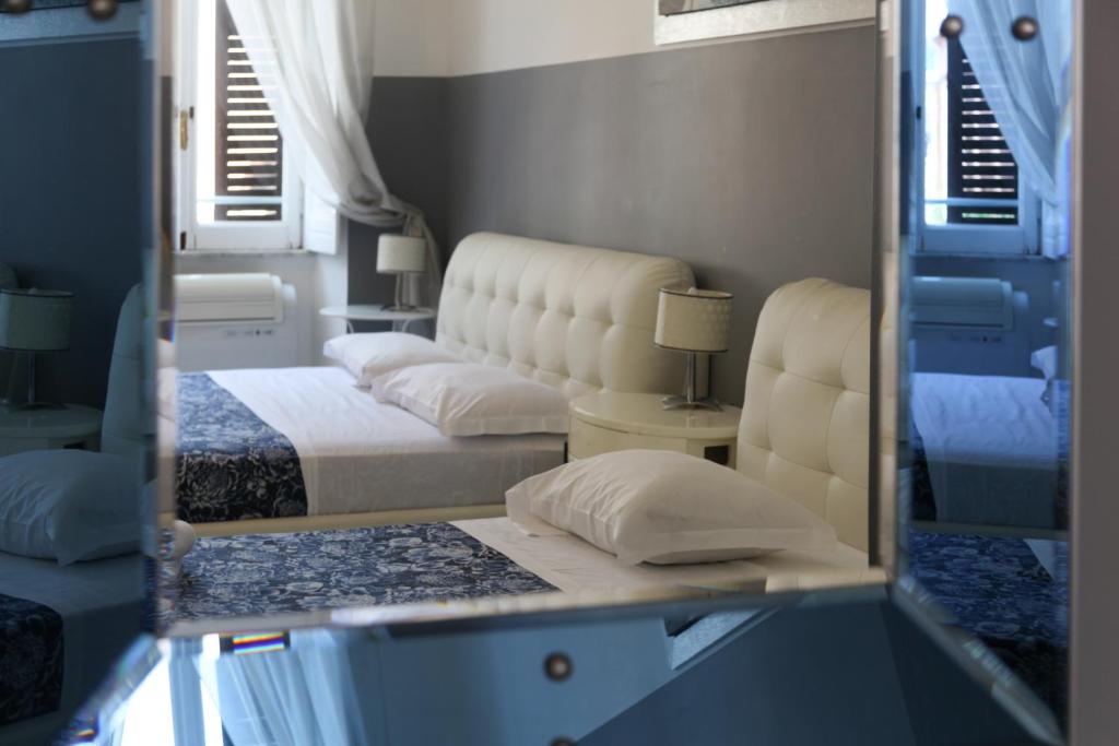Vatican Catone Apartments - Two-Bedroom Apartment