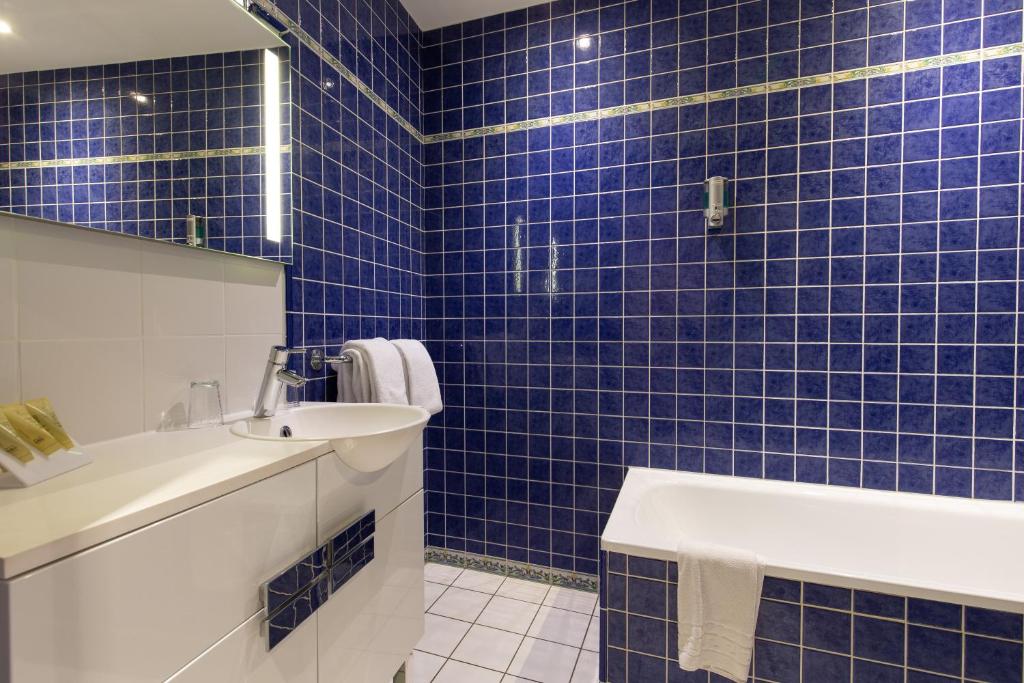 Hotel Le Renoir - 14