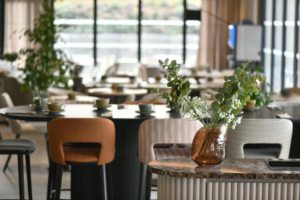 Restaurace v ubytování Golden Tulip Reims Bezannes