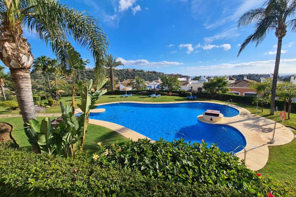 Apartment 4 people sea view and swimming pool - Los Arqueros ...