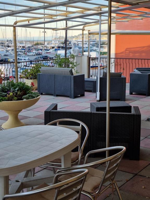 Posezení v ubytování Albergo Stella Di Mare
