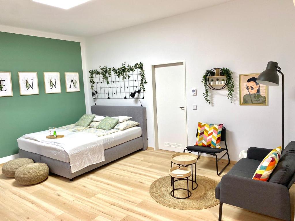 A bed or beds in a room at Design Apartment Vienna