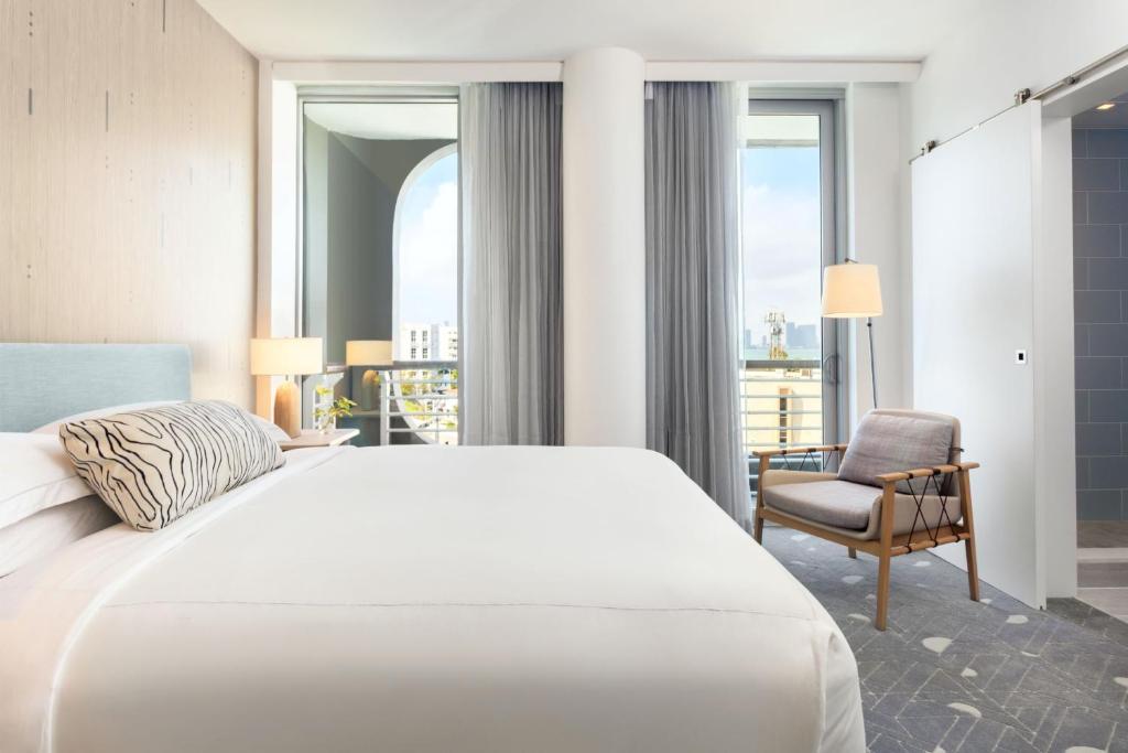 Kimpton - Hotel Palomar South Beach, an IHG Hotel - Quarto Queen Premium Com Varanda