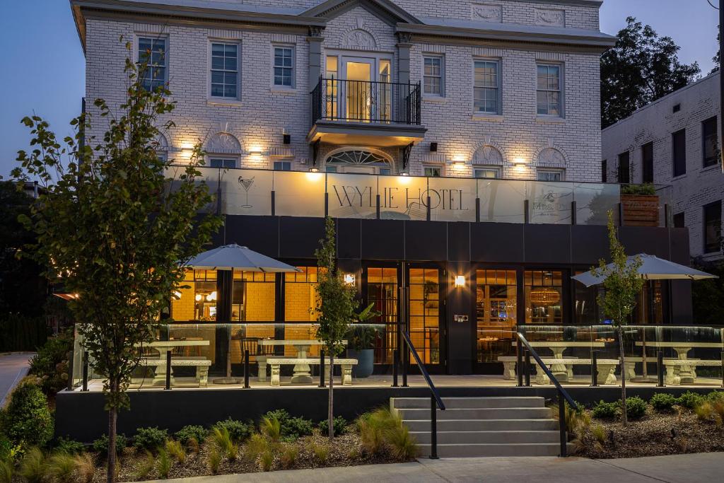 31 Dreamy Hotels Near Georgia State University 47 Wylie Hotel image