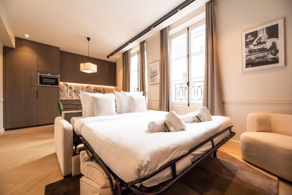 MBM - Luxury home in marais - Deluxe Apartment