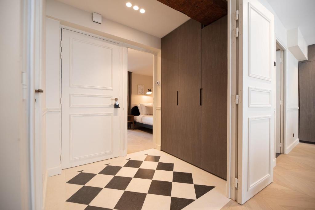 MBM - Luxury home in marais - Deluxe Apartment