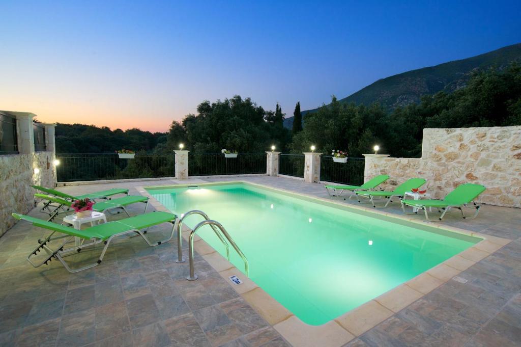 Bazén v ubytování stunning tranquil villa with private pool nebo v jeho okolí