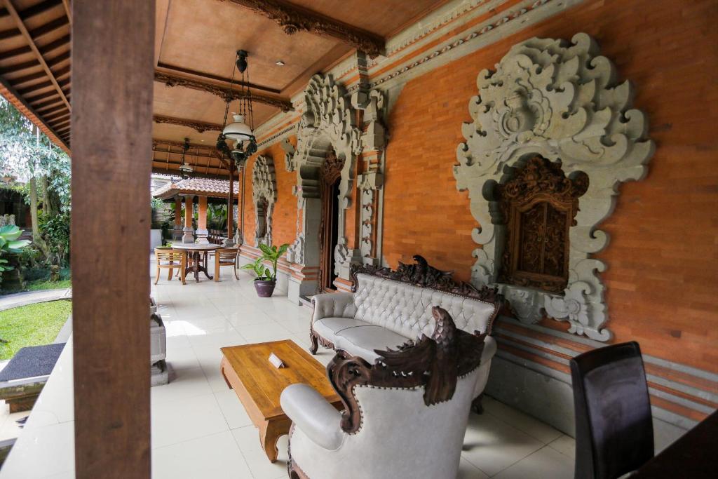 Zdjęcie z galerii obiektu Ubud Hotel & Cottages w mieście Malang