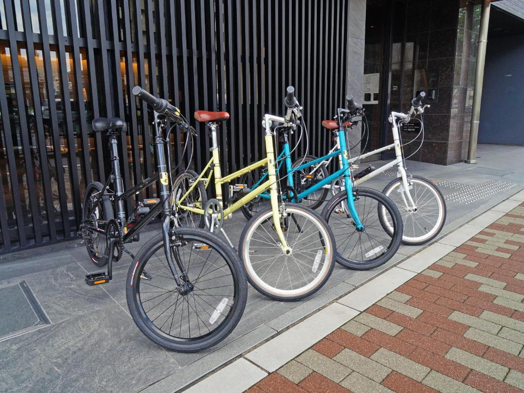 Jízda na kole v ubytování CHISUN STANDARD Kyoto Horikawa Gojo nebo okolí