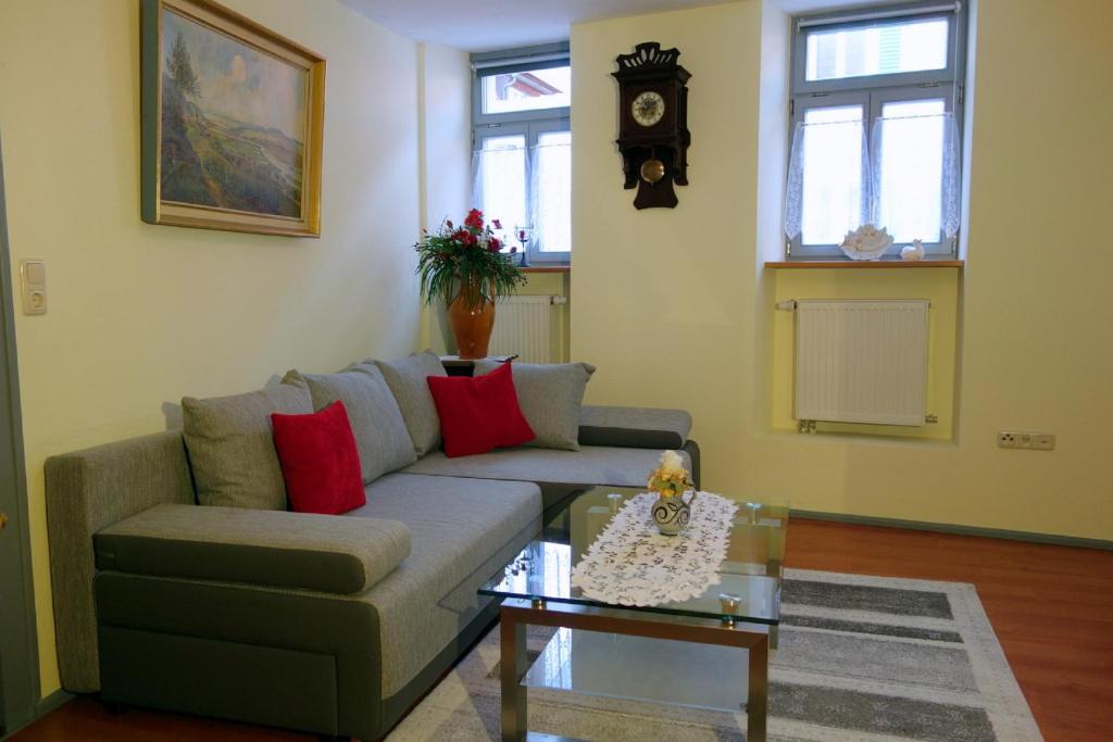Posezení v ubytování Ferienwohnung Häckerstub'n Zang