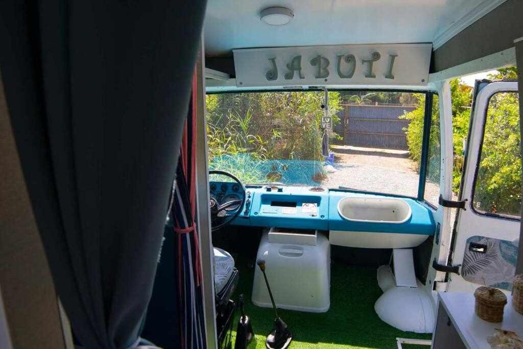 Fotografie z fotogalerie ubytování JABUTI Autocaravana con porche y aparcamiento v destinaci Cádiz