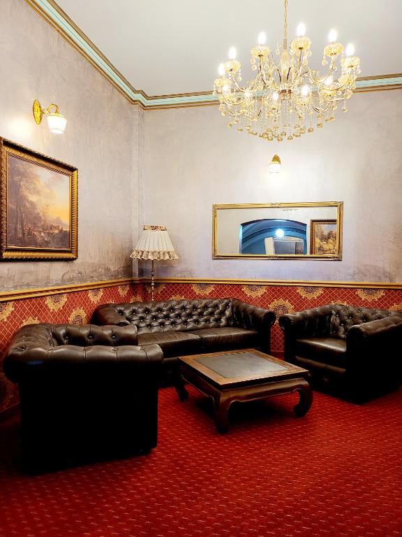 NF Palace Old City Bucharest - Resim 21