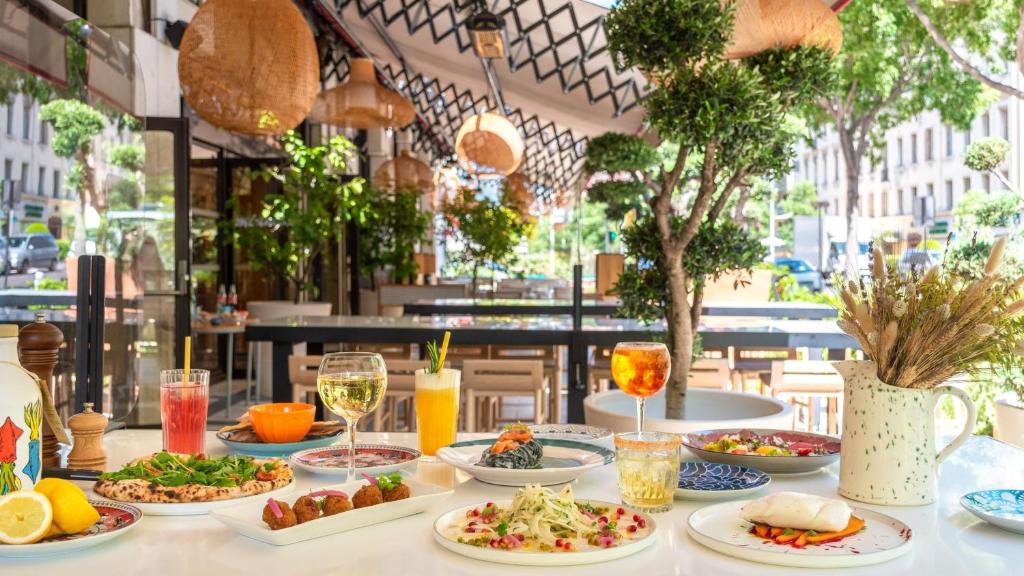 Holiday Inn Nice by IHG - Resim 4