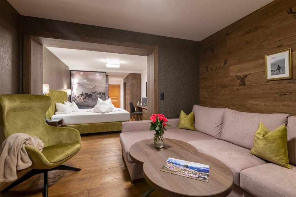 Postel nebo postele na pokoji v ubytování Hotel Jäger 3Sterne Superior