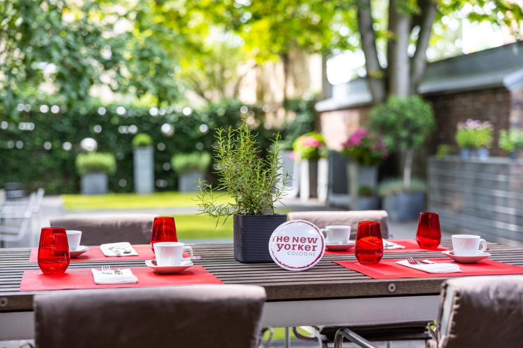 The New Yorker Hotel Köln-Messe - Resim 21