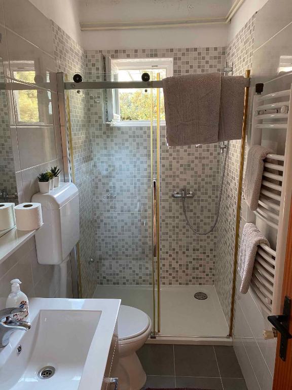 Kúpeľňa v ubytovaní Apartment Kampor 2