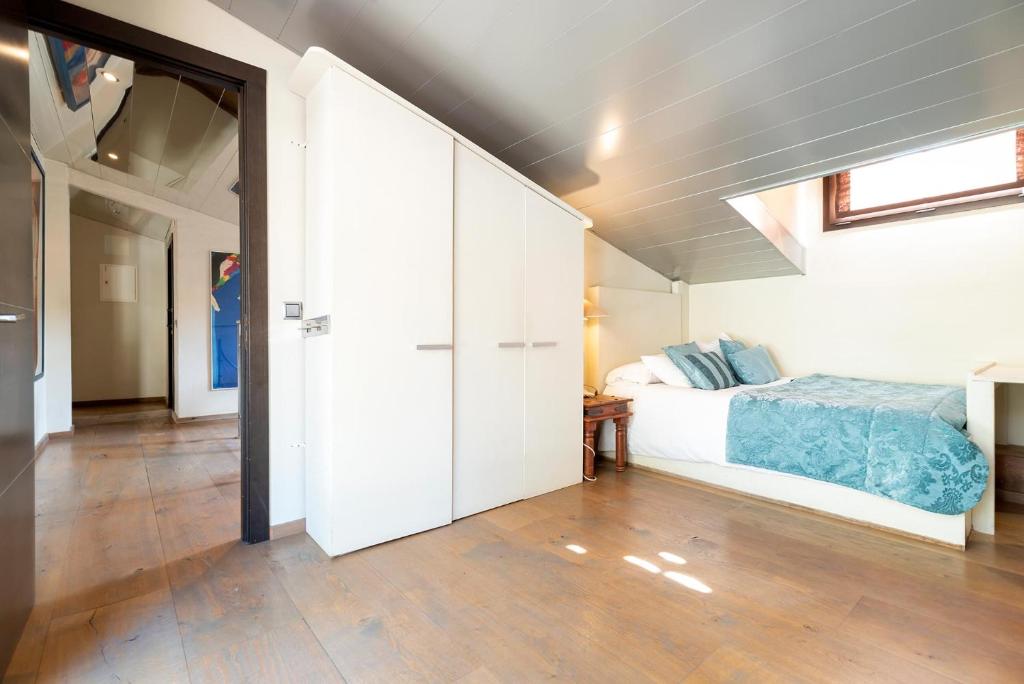 Postel nebo postele na pokoji v ubytování Villa Palmeras Sitges Hills