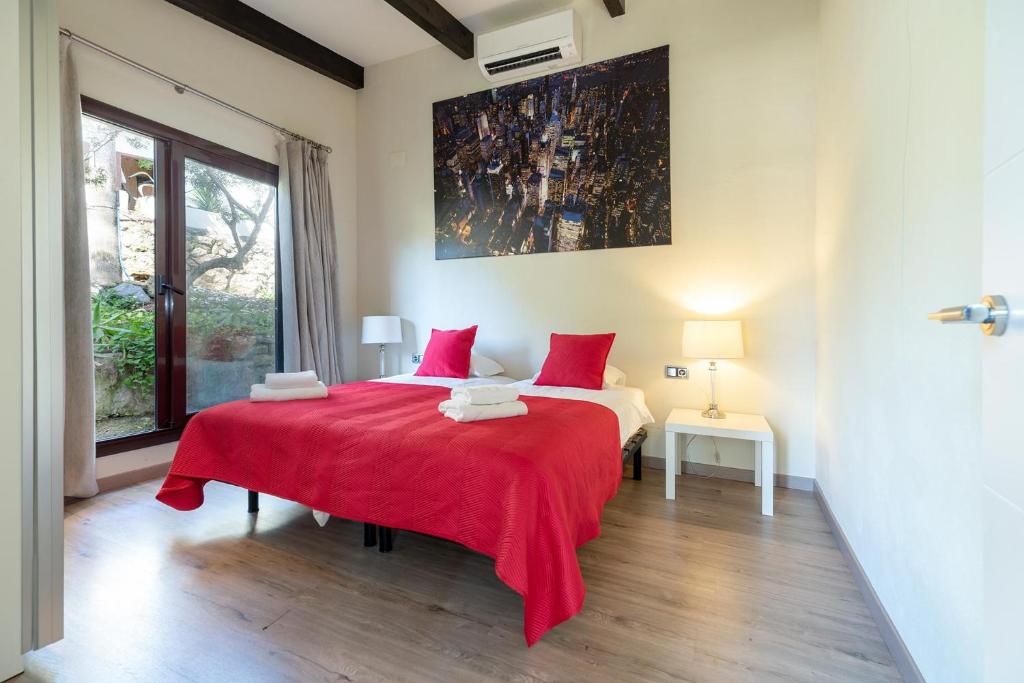 Postel nebo postele na pokoji v ubytování Villa Palmeras Sitges Hills