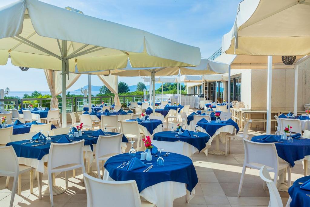 Restaurace v ubytování Xenios Anastasia Resort & Spa