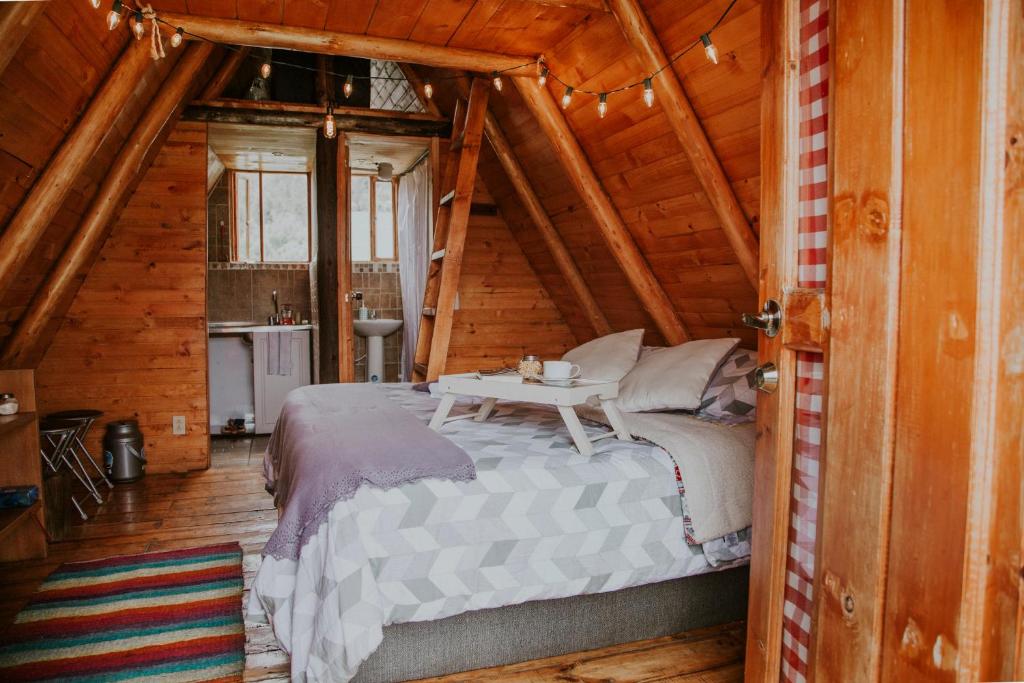 Glamping y cabañas en Neusa Cundinamarca - Quarto Duplo Com Vista Para O Lago