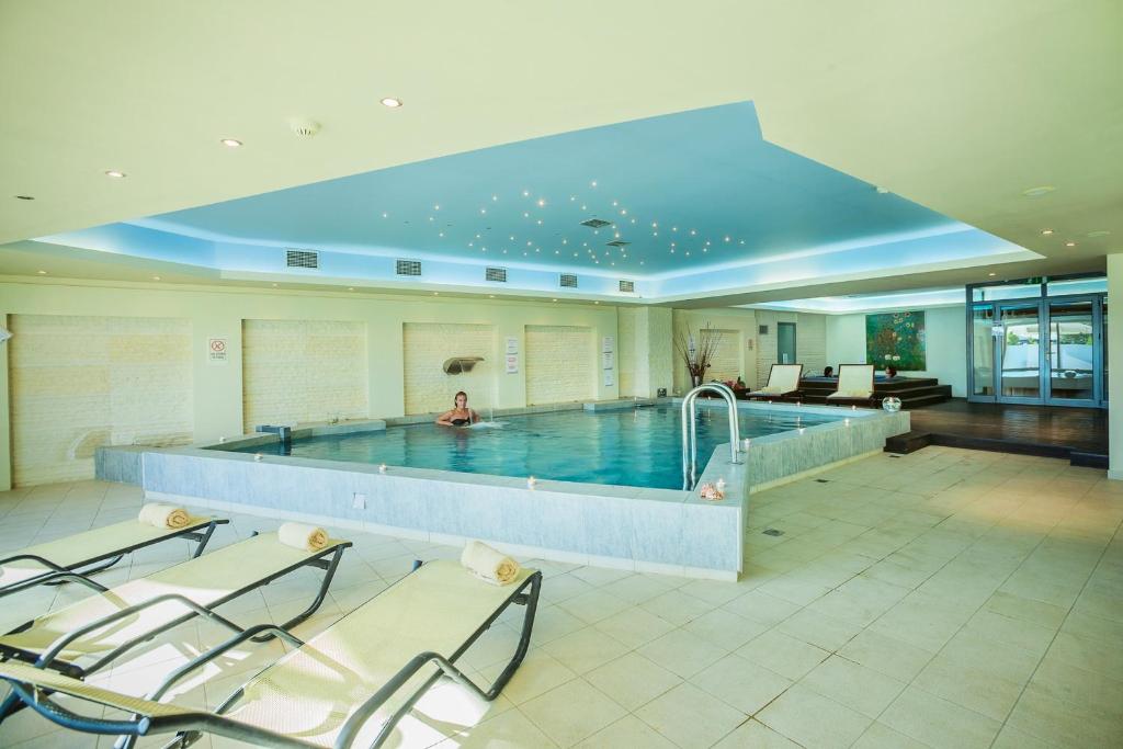 Bazén v ubytování Xenios Anastasia Resort & Spa nebo v jeho okolí