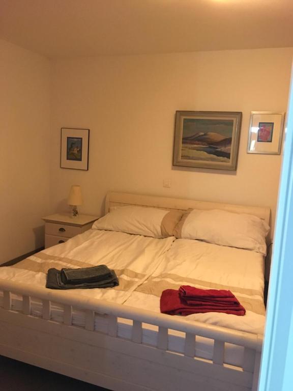 Postel nebo postele na pokoji v ubytování Casa in Königs GarteN