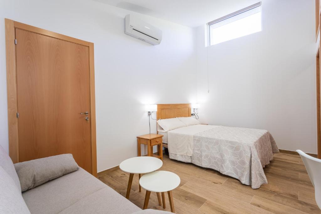 Zdjęcie z galerii obiektu Hotel Donas e Cabaleiros w mieście Pousada