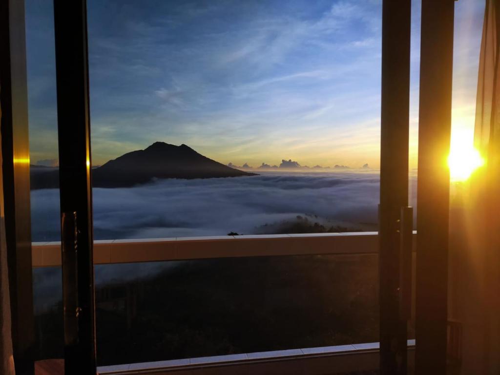 Batur view Homestay - Loft - Deluxe Double Room With Balcony