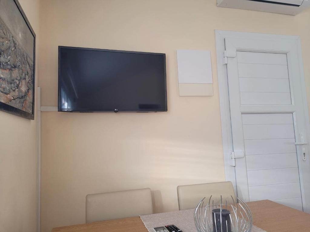 Telewizja i/lub zestaw kina domowego w obiekcie La Casita De Campo. Relax y Naturaleza