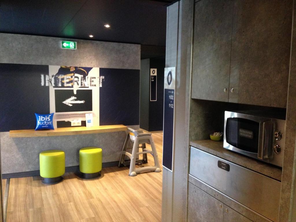 Kuchyň nebo kuchyňský kout v ubytování ibis budget Clermont Ferrand Sud