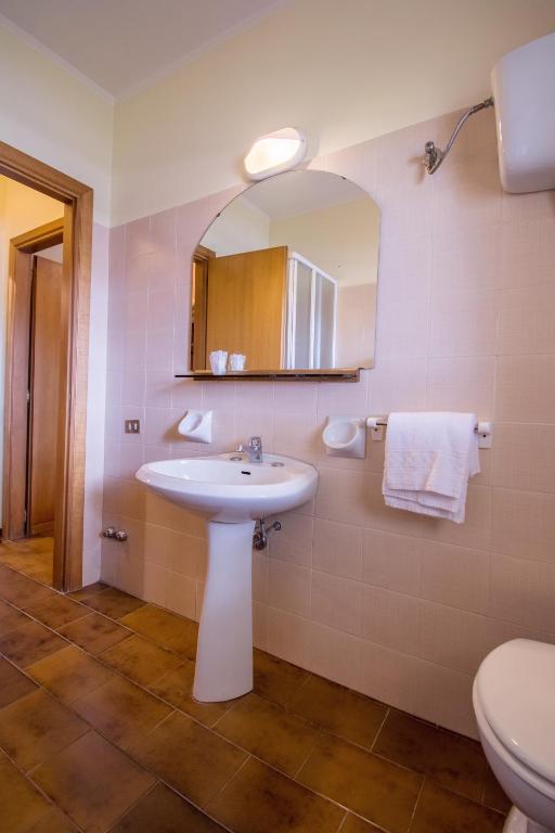 Hotel Cantalodole - Habitación Doble Económica