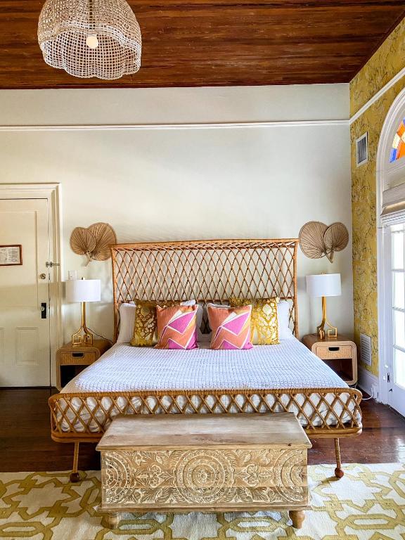 Marreros Guest Mansion - Adult Only - Kamer 6